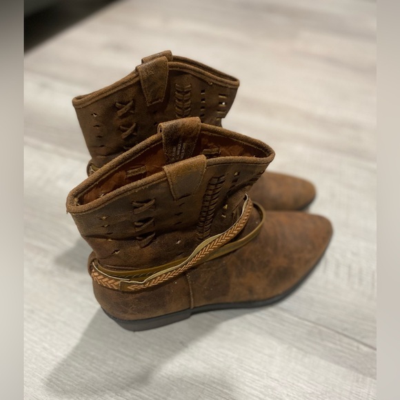 🔥C Est 1946 Brown Ankle Boots 9 - Picture 7 of 7